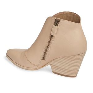 NWOB Eileen Fisher Trail Bootie Size 7